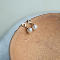 Solid 9K Gold/Genuine Freshwater Pearl élodie Earrings