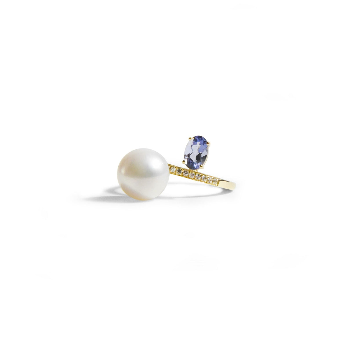 Tanzanite and White Angel Pearl Ring